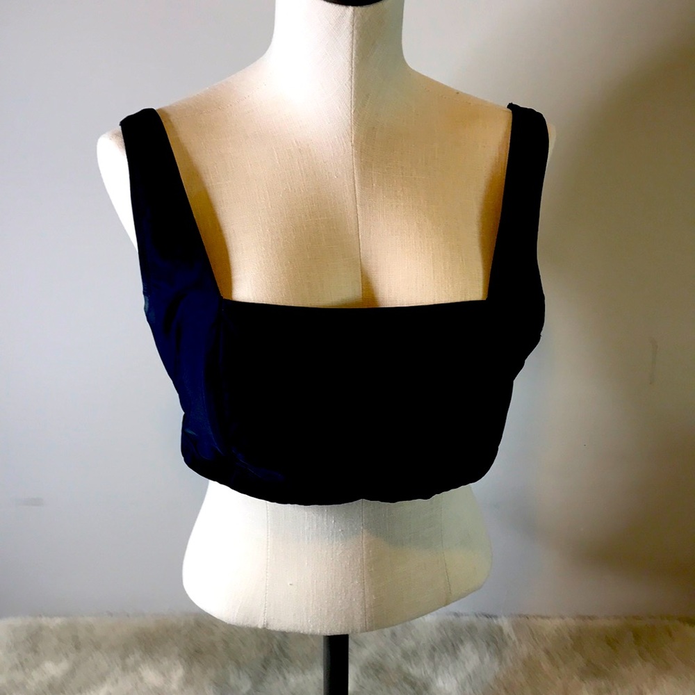 NWOT Black bathing suit top